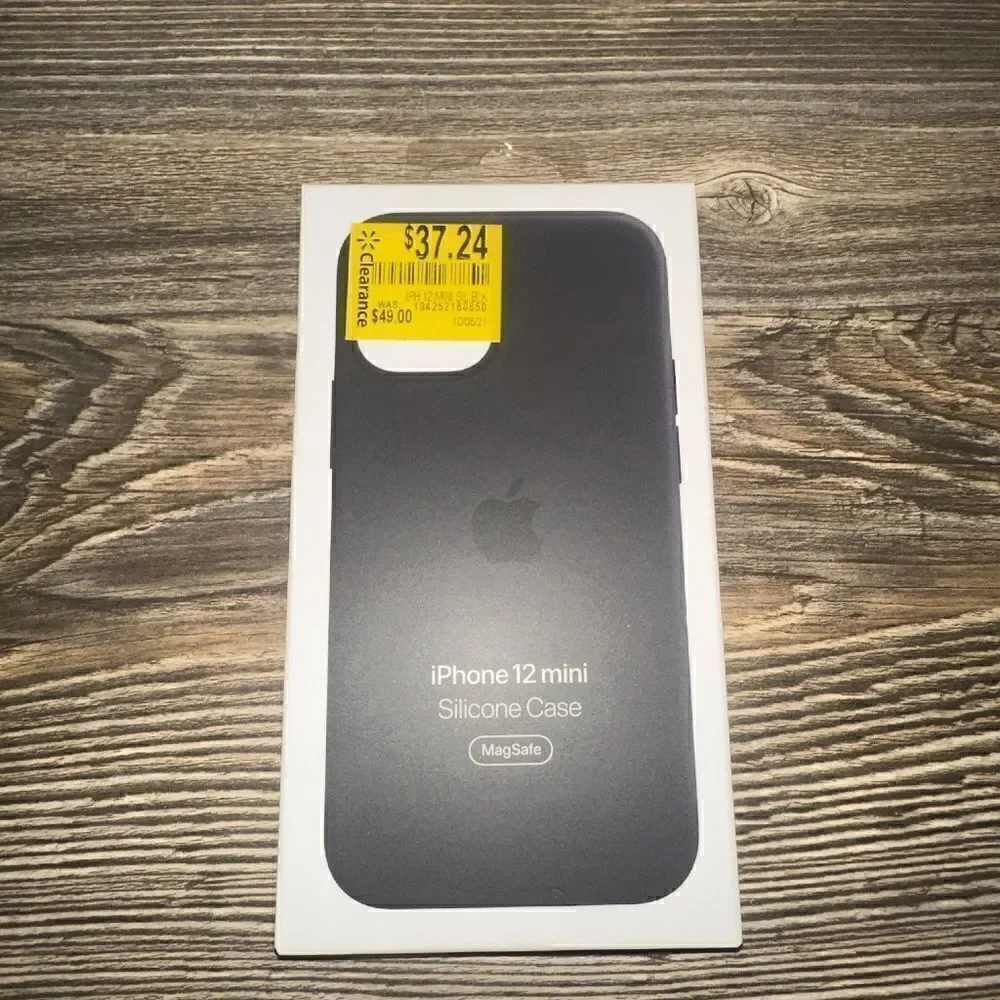 Apple iPhone 12 mini black silicone case with MagSafe. NWT.